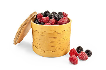 Image showing Raspberries and blackberries in Berestovo tueske