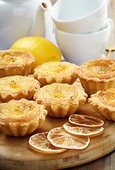 Image showing Sandy pastry with lemon filling.