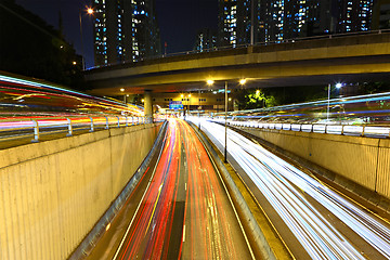 Image showing traffic at night in city