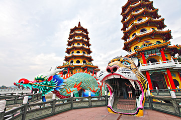 Image showing Dragon Tiger Tower in Taiwan