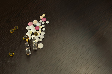 Image showing Pile drugs on table
