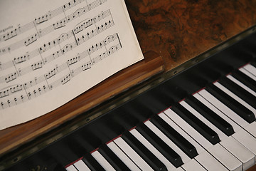 Image showing Antique piano