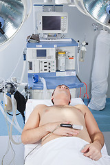 Image showing Patient lying in operation theatre