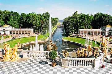 Image showing Peterhof. Fountain alley.