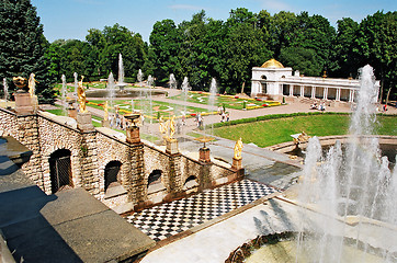 Image showing Peterhof. Great cascade.