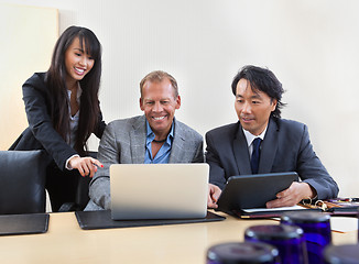 Image showing Colleagues working on laptop