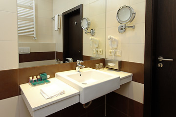 Image showing Modern bathroom