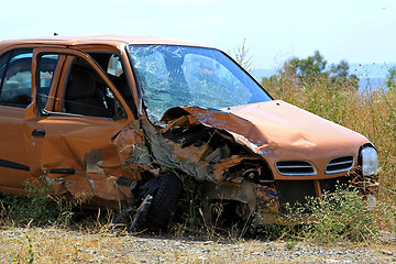Image showing Crushed small car