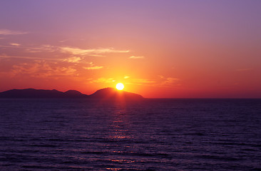 Image showing sunrise over sea