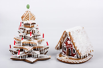 Image showing Gingerbread house with gingerbread tree