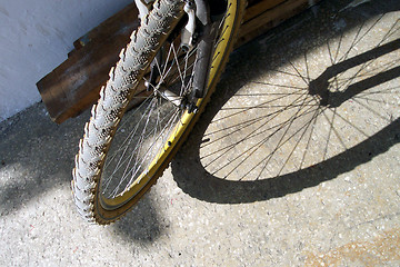 Image showing wheel and shadow