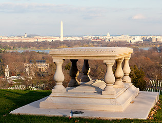 Image showing Memorial to Robert E Lee in Arlington Cemetery