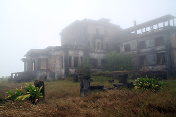 Image showing Mist and ruins