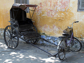 Image showing Bicycle and riksha