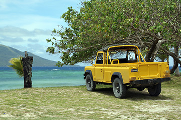 Image showing Yellow car