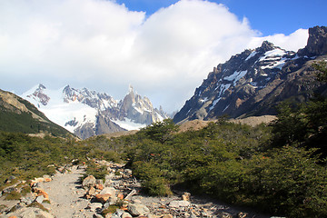 Image showing Footpath