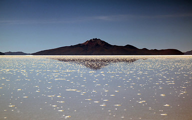 Image showing Mount and lake