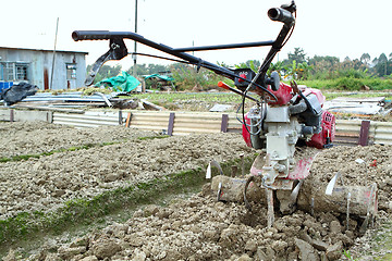 Image showing farming tractor 