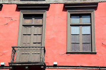 Image showing Wall and balcony