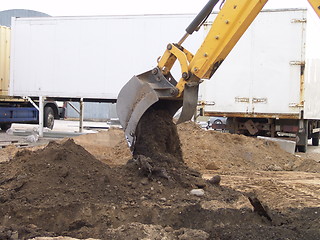 Image showing Digging