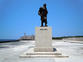 Image showing Statue and fort