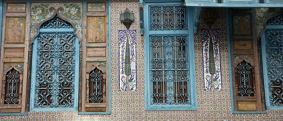 Image showing Old Tunisian window with classical Arab ornaments
