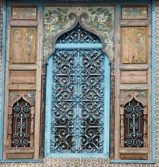 Image showing Old Tunisian window with classical Arab ornaments