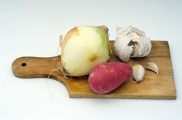 Image showing potato, garlic, onion