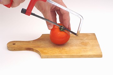 Image showing Saw a tomato