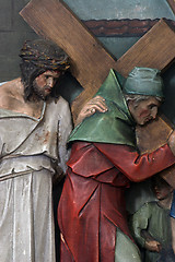 Image showing 5th Stations of the Cross, Simon of Cyrene carries the cross 