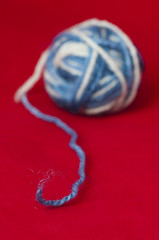 Image showing Ball of yarn and knitting skewers