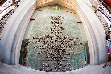 Image showing Sculpture in the exterior of the cathedral