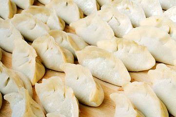 Image showing Chinese raw dumplings
