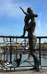 Image showing monument to seaman's wife