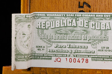 Image showing Sticker on box of Cuban cigars