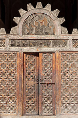 Image showing A doorway in Ali Ben Youssuf Madressa