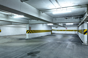 Image showing garage car park