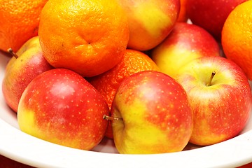 Image showing Apples and tangerines