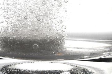 Image showing tablet in glass water