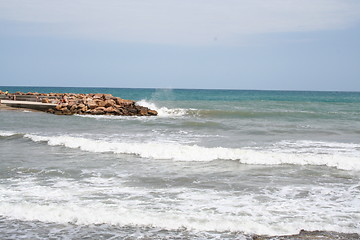 Image showing The sea with rocks and waves