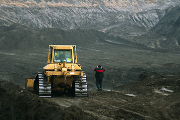 Image showing Excavator with tracks