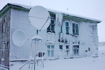 Image showing The frozen house