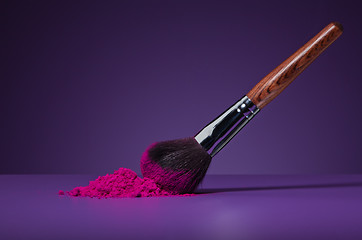 Image showing Makeup brush and face powder