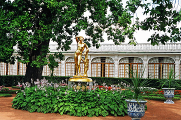 Image showing Peterhof. Monplezier park palace.