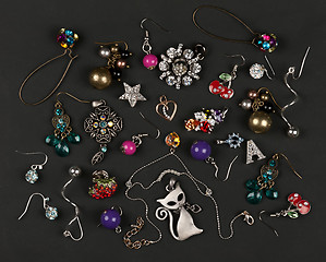 Image showing jewelery, earrings