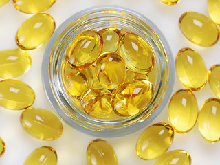 Image showing vitamin pills