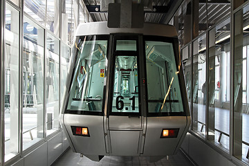 Image showing Silver skytrain