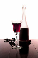 Image showing Red wine