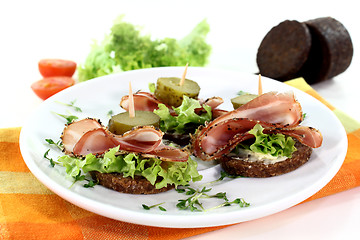 Image showing canape mit bacon