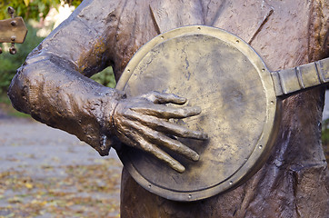 Image showing Sculpture play guitar in memory of famous musician